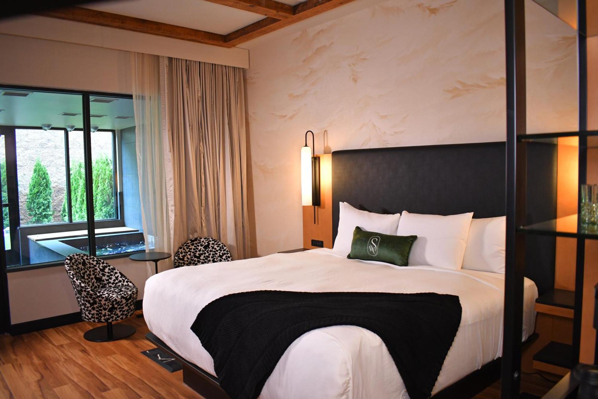 The Swiftwater Hotel Ngoại thất bức ảnh