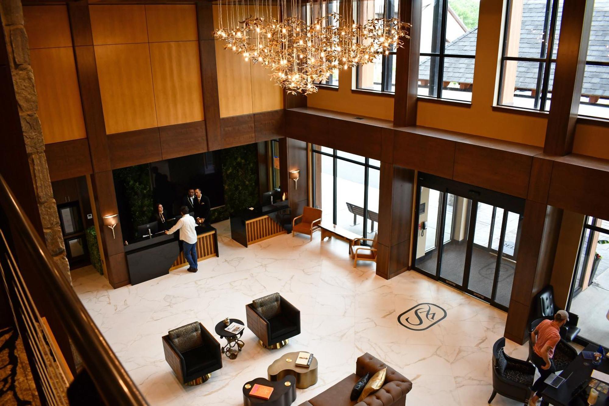 The Swiftwater Hotel Ngoại thất bức ảnh