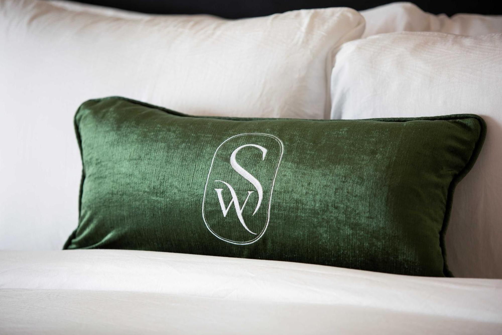 The Swiftwater Hotel Ngoại thất bức ảnh
